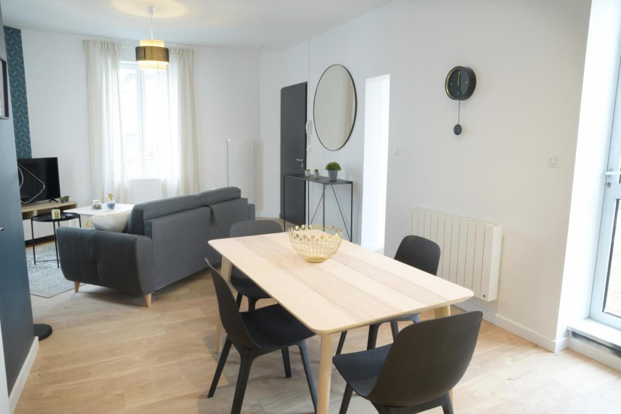 T2 De 55M2 Avec Toit Terrasse, Hyper Centre, Wifi, Draps, Savons Et Serviettes Fournis Cognac Exterior photo